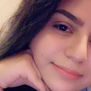 Meet your Posher, Daniela